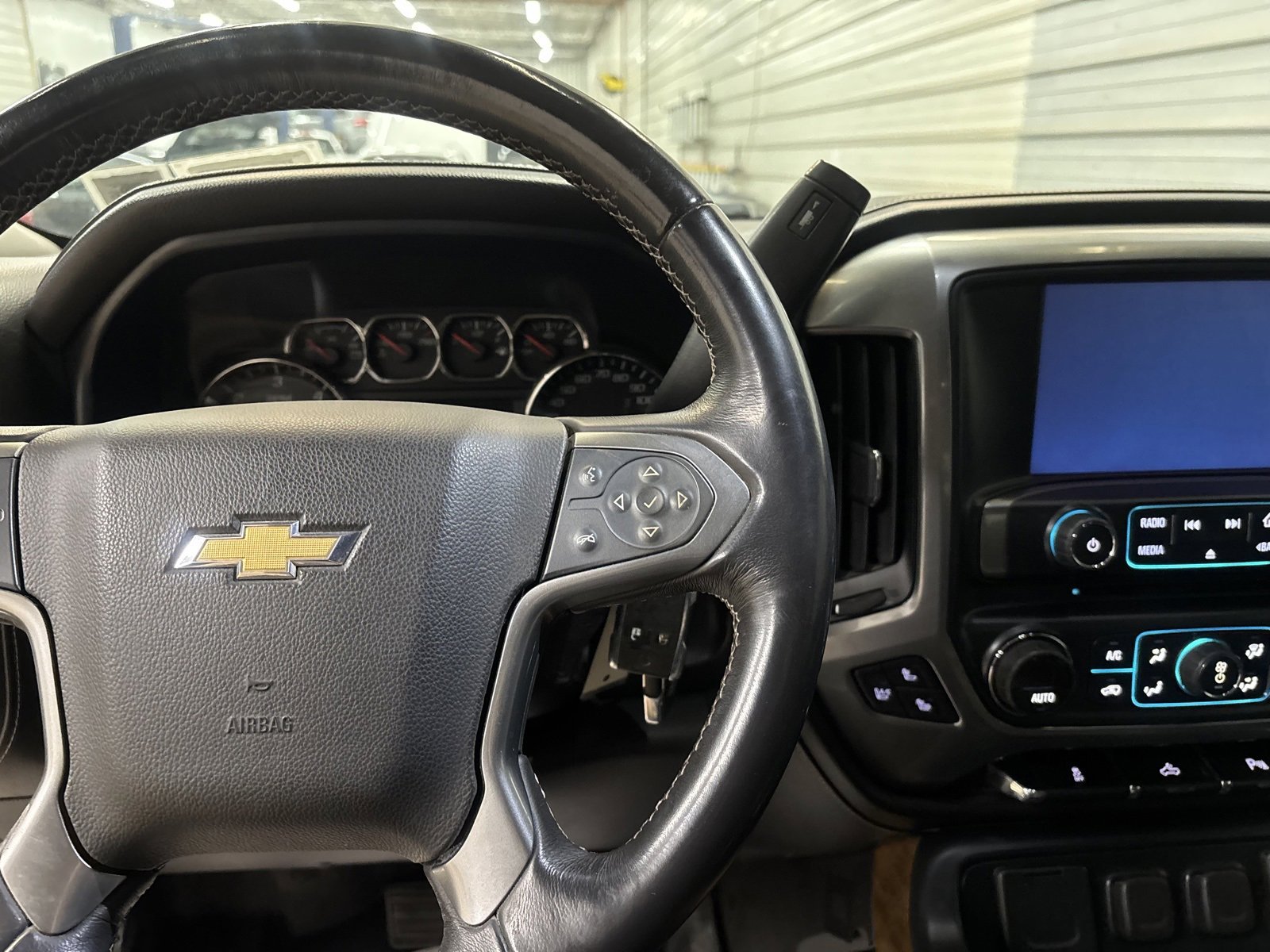 Used 2015 Chevrolet Silverado 2500 LTZ image 15