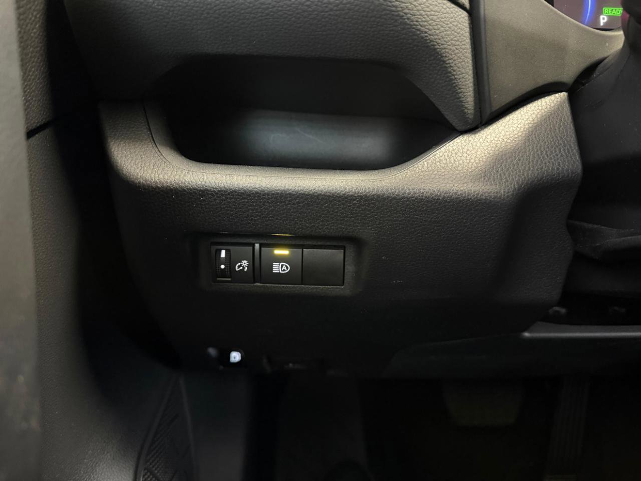 Used 2025 Toyota RAV4 XLE image 35