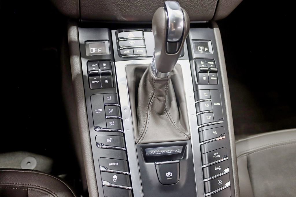 Used 2018 Porsche Macan image 19