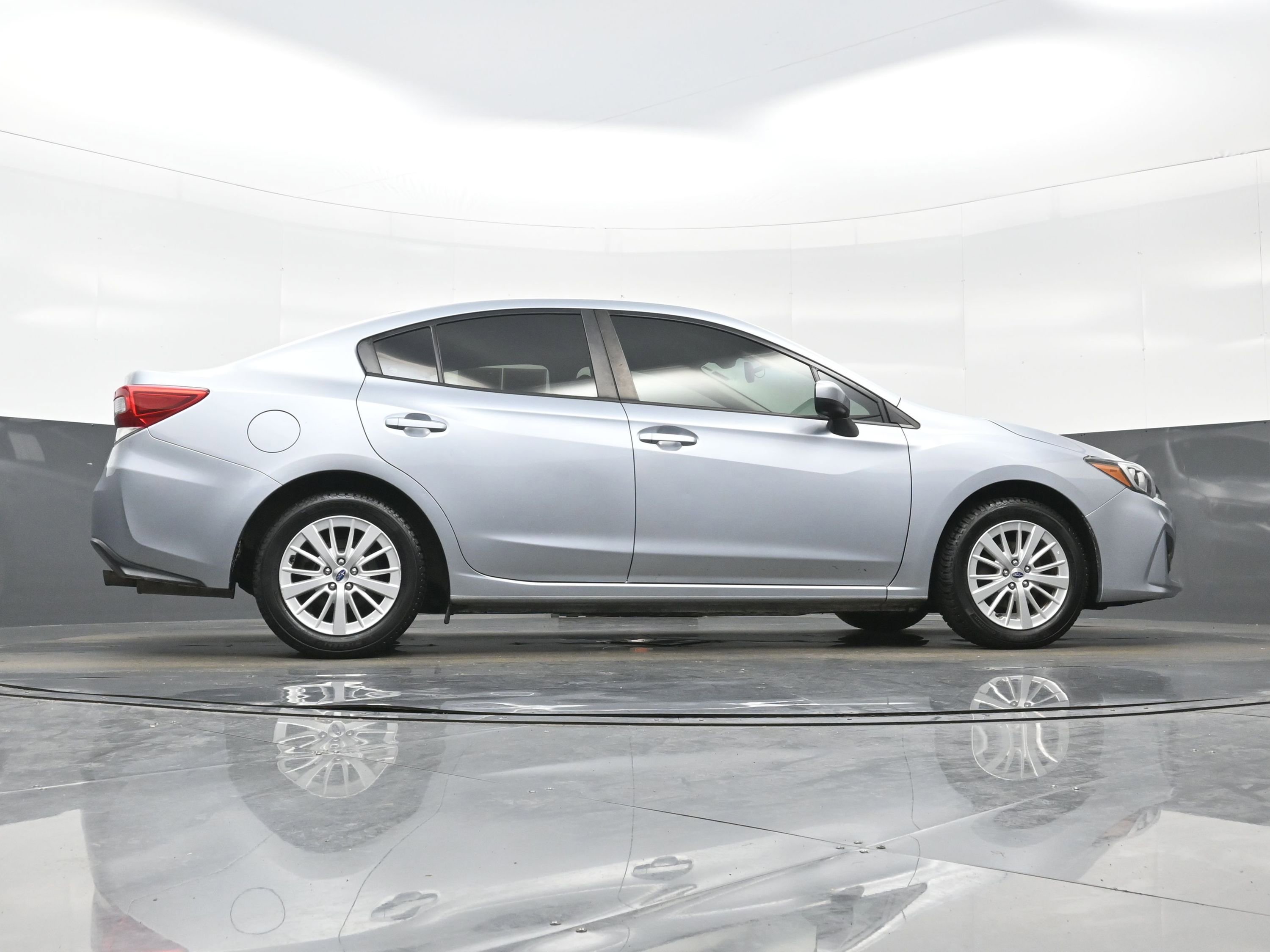 Used 2018 Subaru Impreza 2.0i Premium w/ Eyesight & BSD & Rcta AWD/4WD image 27