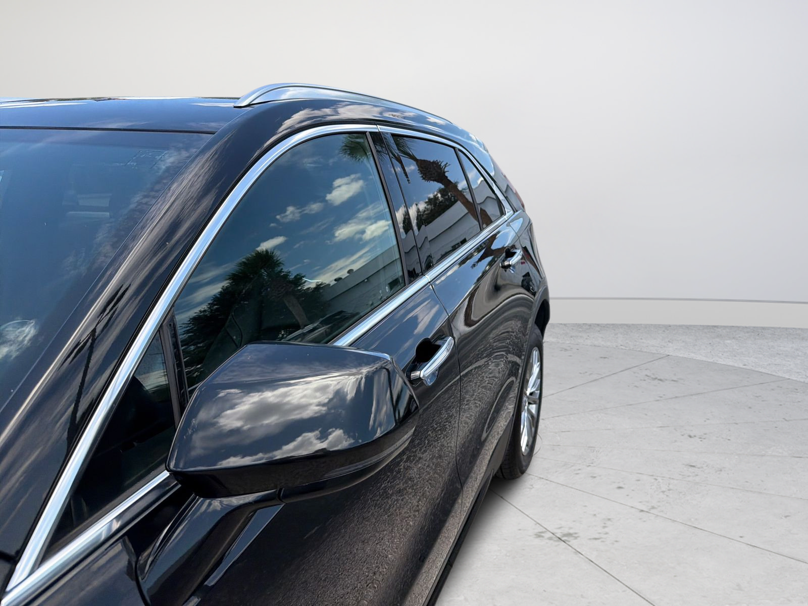 Used 2024 Cadillac XT4 Premium Luxury FWD image 40