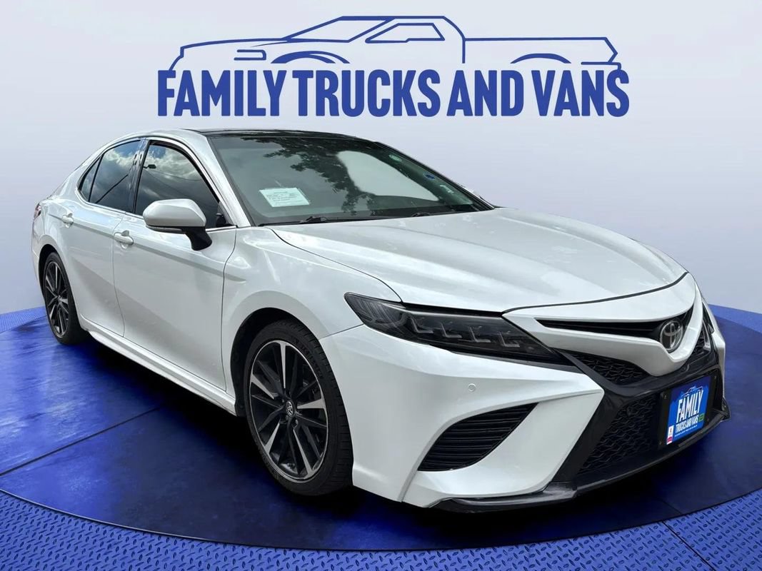 Used 2018 Toyota Camry XSE FWD image 7