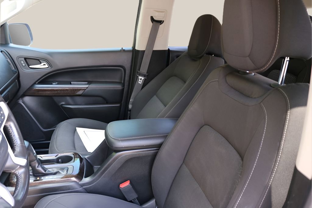 Used 2020 GMC Canyon SLE w/ Elevation Edition RWD image 12
