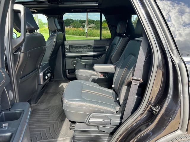 Used 2023 Ford Expedition Platinum RWD image 18