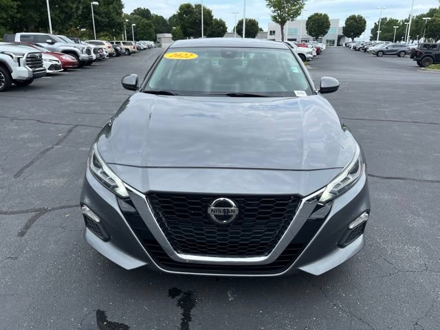 Used 2022 Nissan Altima 2.5 SV FWD image 2