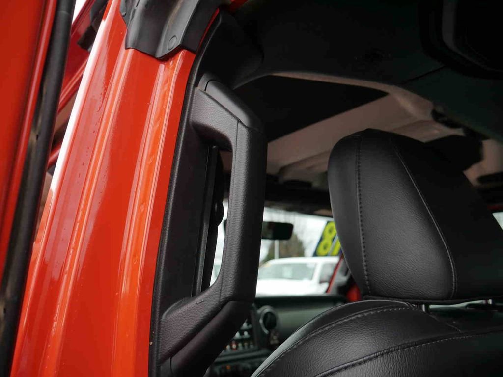 Used 2018 Jeep Wrangler Unlimited Rubicon image 24
