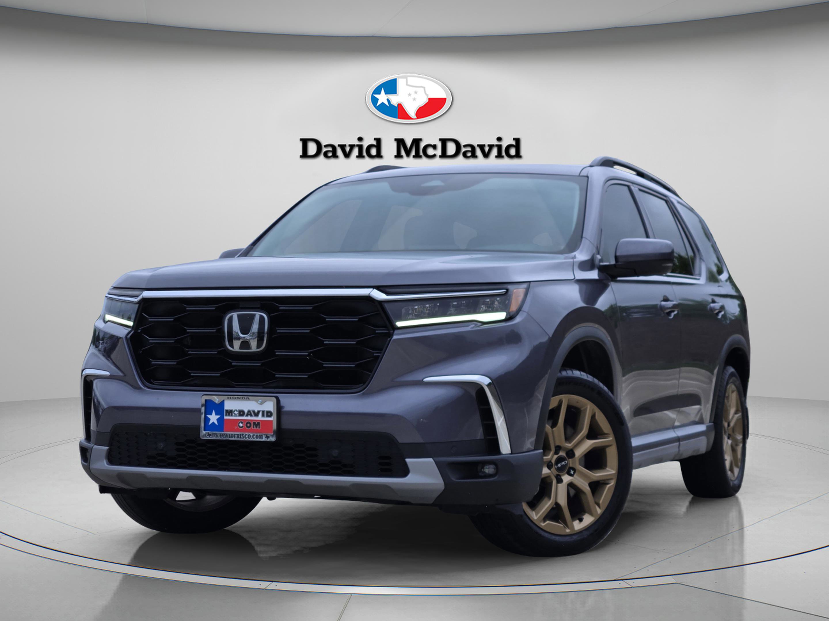 Certified 2024 Honda Pilot Touring image 1