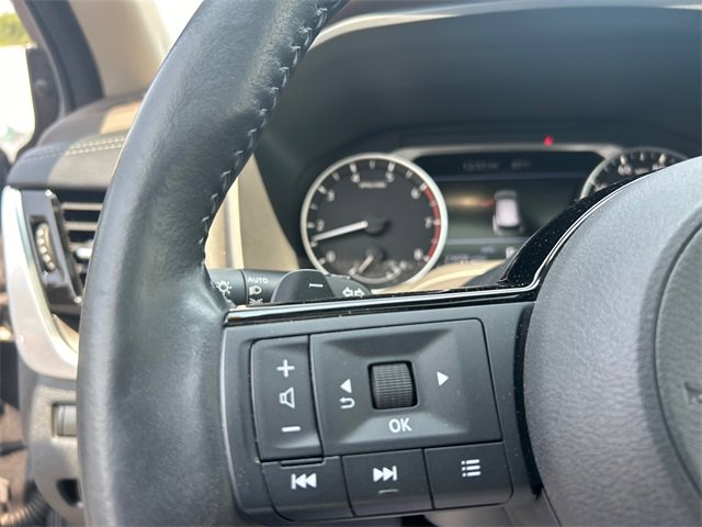 Certified 2022 Nissan Rogue SV w/ SV Premium Package image 12