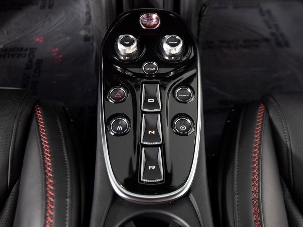 Used 2022 McLaren GT RWD image 19