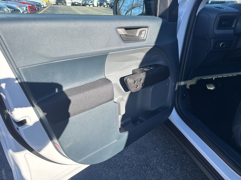 New 2025 Ford Maverick XL w/ Equipment Group 101A image 10