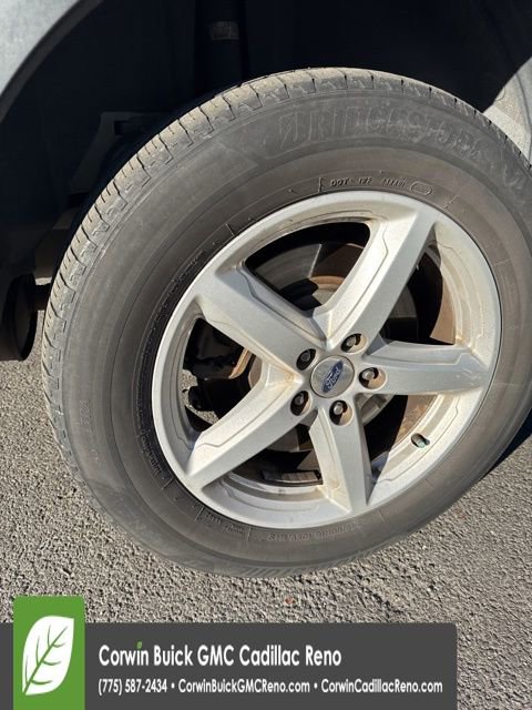 Used 2017 Ford Explorer XLT w/ Equipment Group 202A image 18