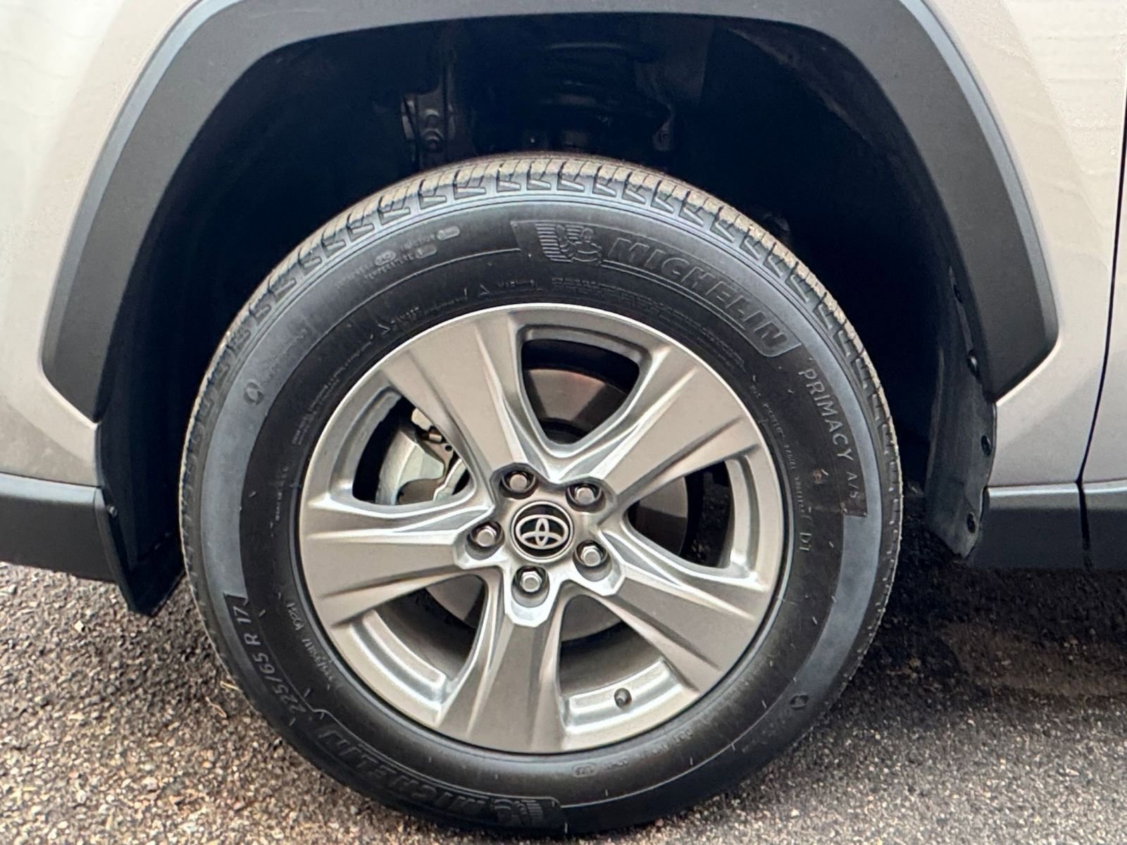 Used 2025 Toyota RAV4 LE image 29