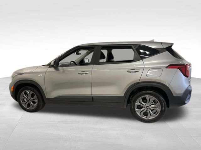Used 2026 Kia Seltos LX FWD image 4
