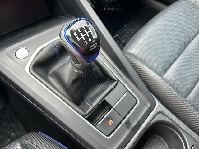 Used 2022 Volkswagen Golf R AWD/4WD image 24