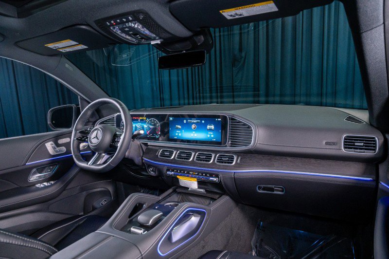 New 2026 Mercedes-Benz GLS 580 4MATIC image 4