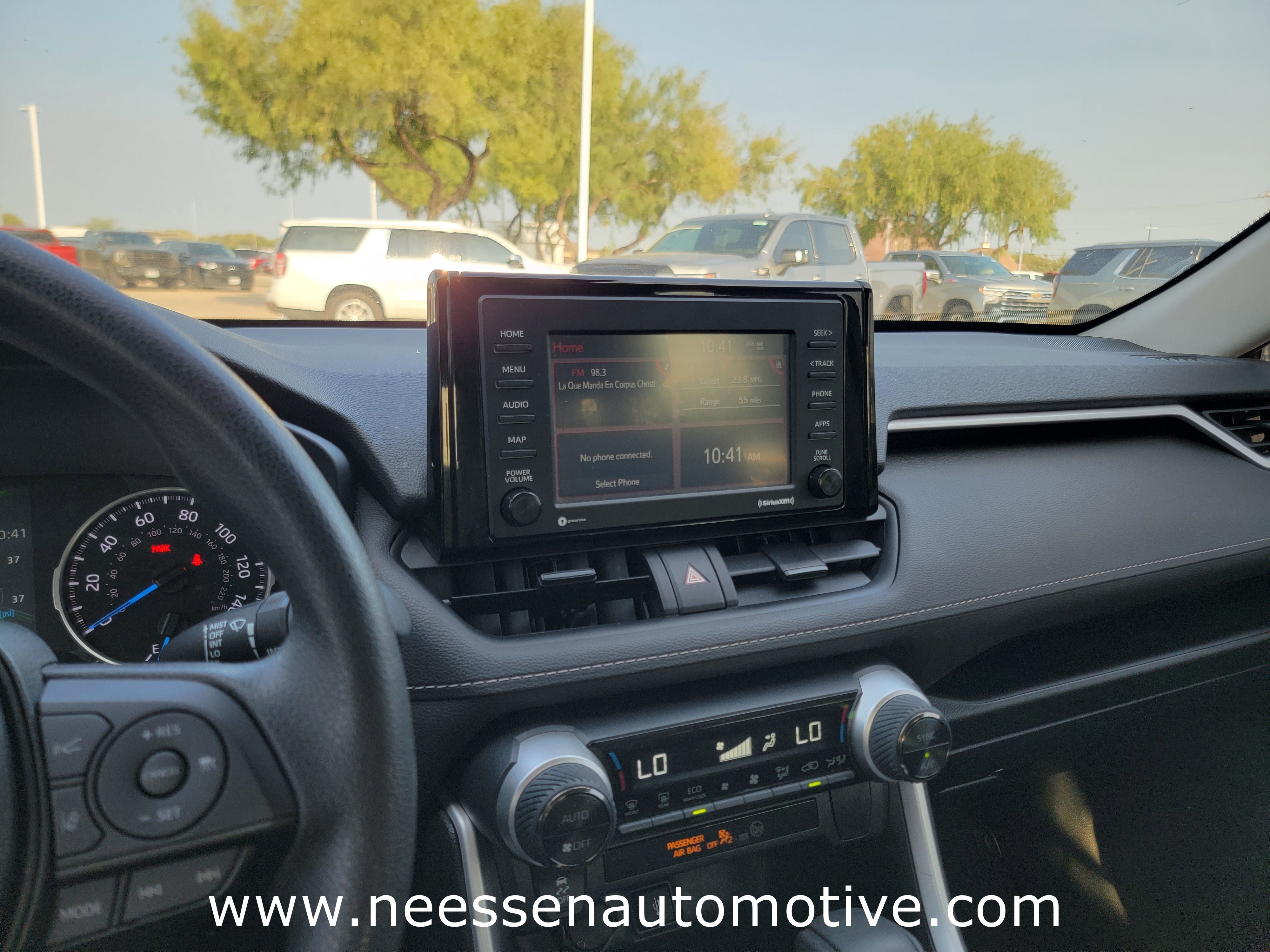 Used 2022 Toyota RAV4 XLE image 22