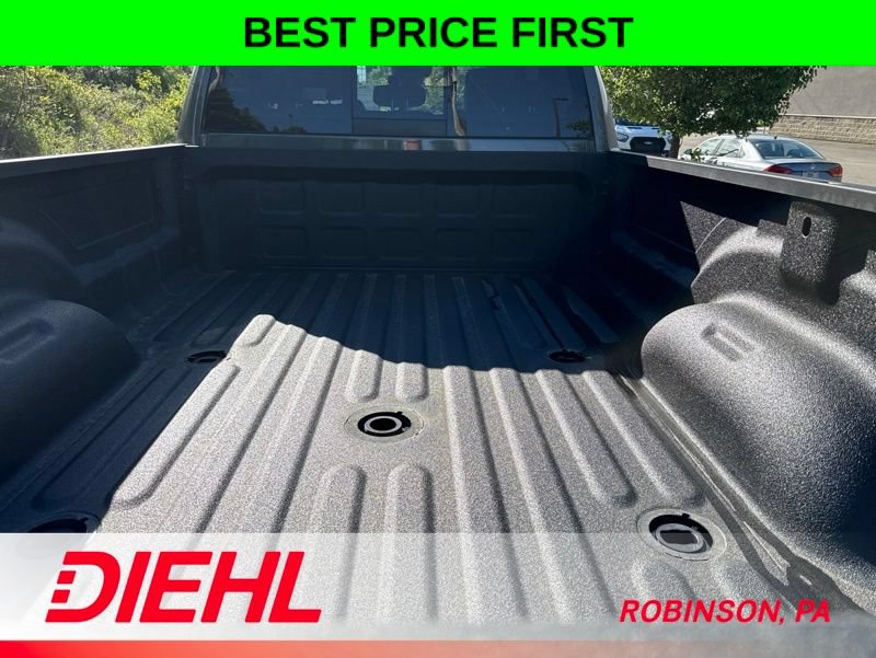New 2026 RAM 3500 Laramie AWD/4WD image 12