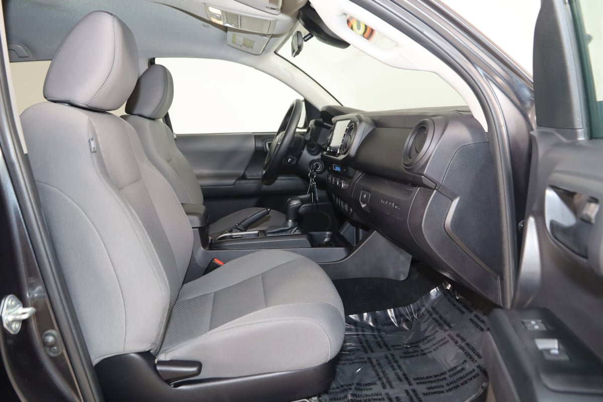 Used 2023 Toyota Tacoma SR AWD/4WD image 10