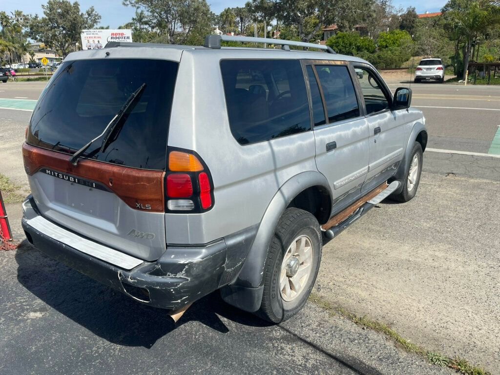 Used 2002 Mitsubishi Montero Sport XLS image 5