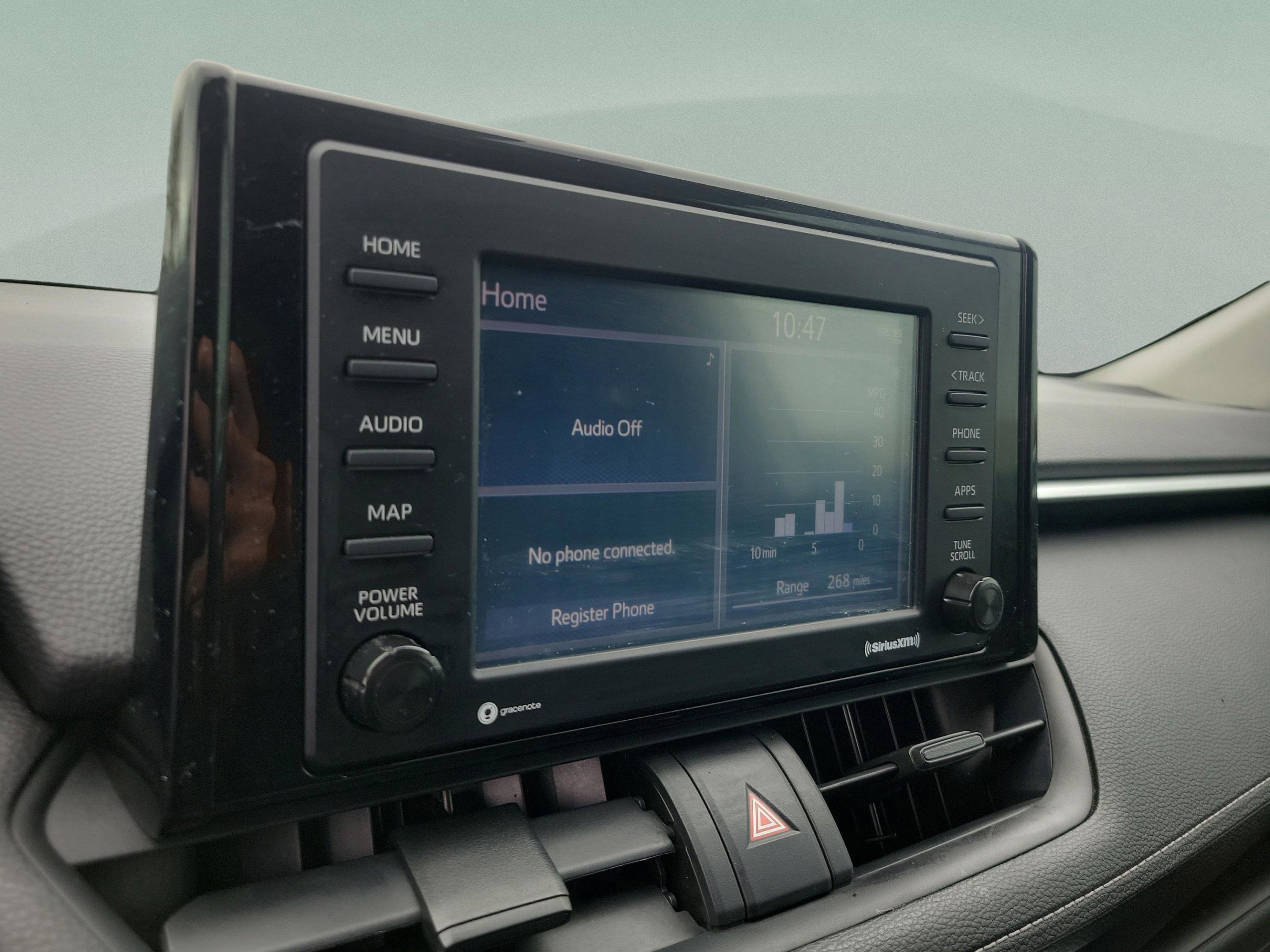 Used 2020 Toyota RAV4 LE image 19