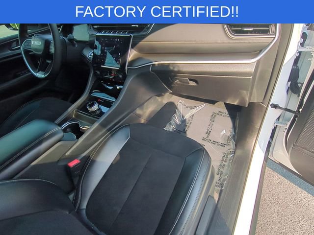 Certified 2024 Jeep Grand Cherokee L Laredo image 38