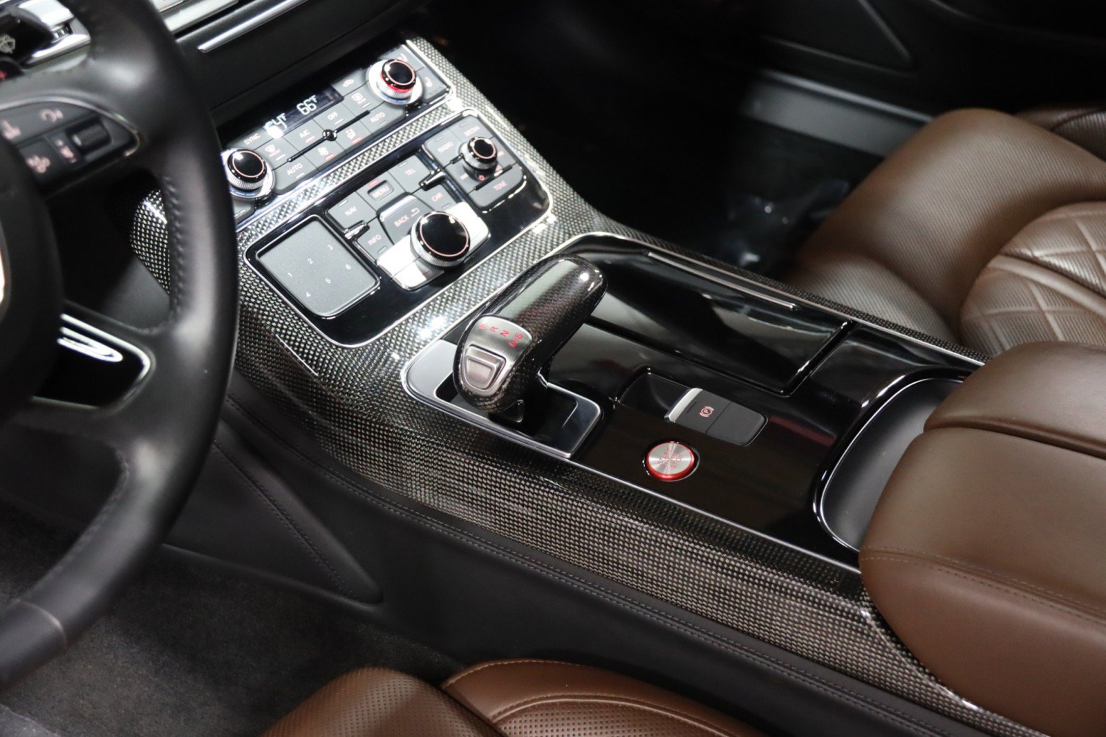 Used 2014 Audi S8 AWD/4WD image 56