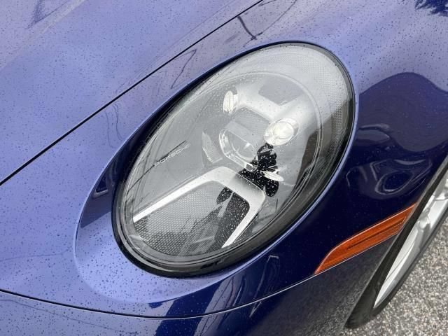 Used 2022 Porsche 911 Carrera RWD image 6