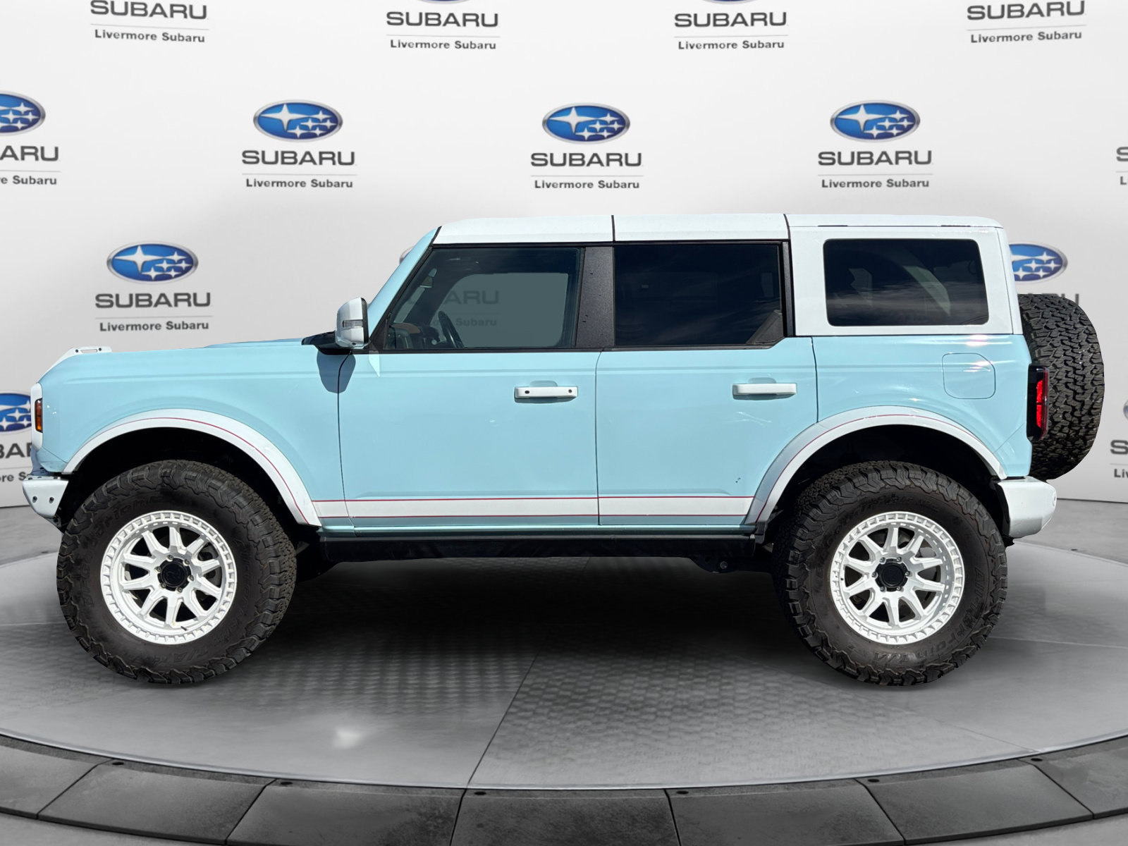 Used 2024 Ford Bronco Outer Banks w/ Sasquatch Package AWD/4WD image 4