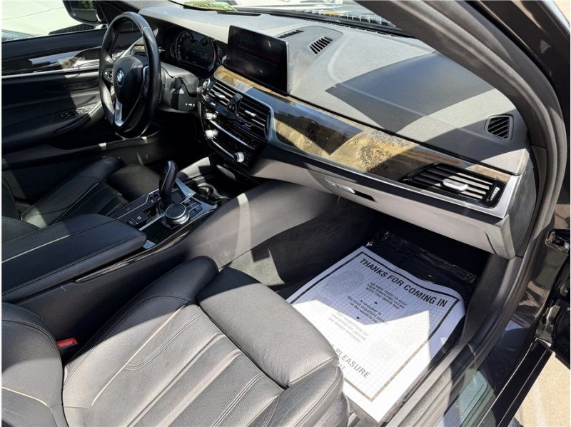 Used 2019 BMW 540i w/ Convenience Package RWD image 30