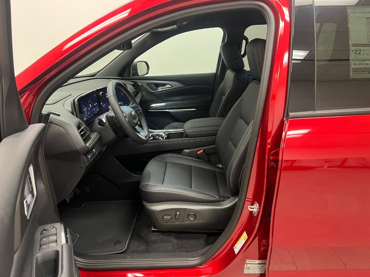 New 2026 Chevrolet Traverse LT FWD image 21