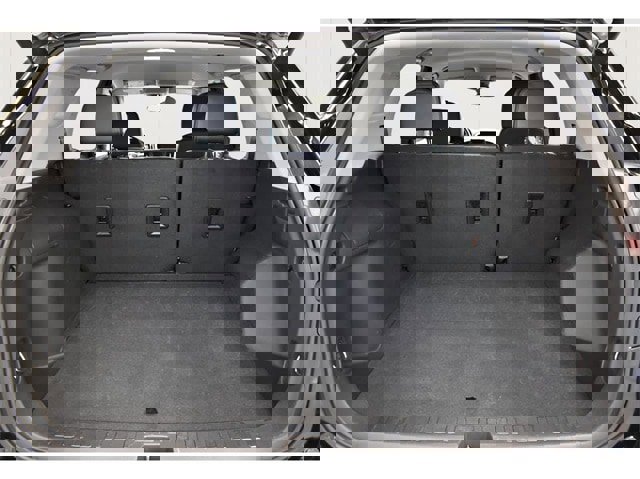 Used 2024 GMC Terrain SLT image 18