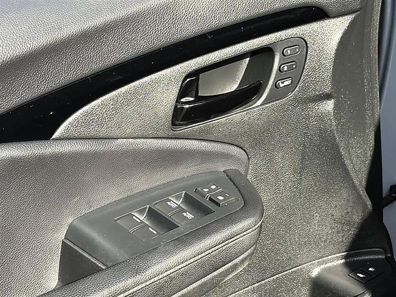 Used 2023 Honda Passport Elite image 16