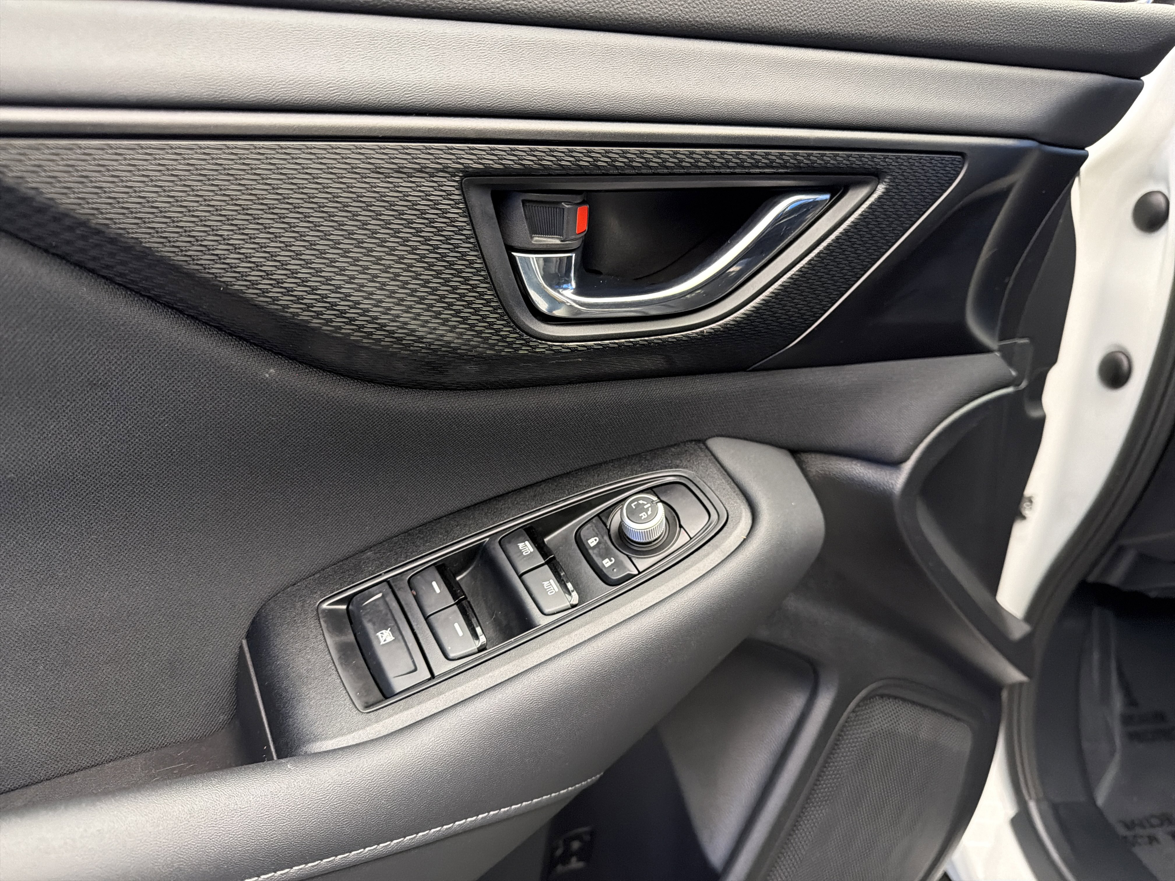 Certified 2025 Subaru Outback Premium w/ Popular Package #1A image 11