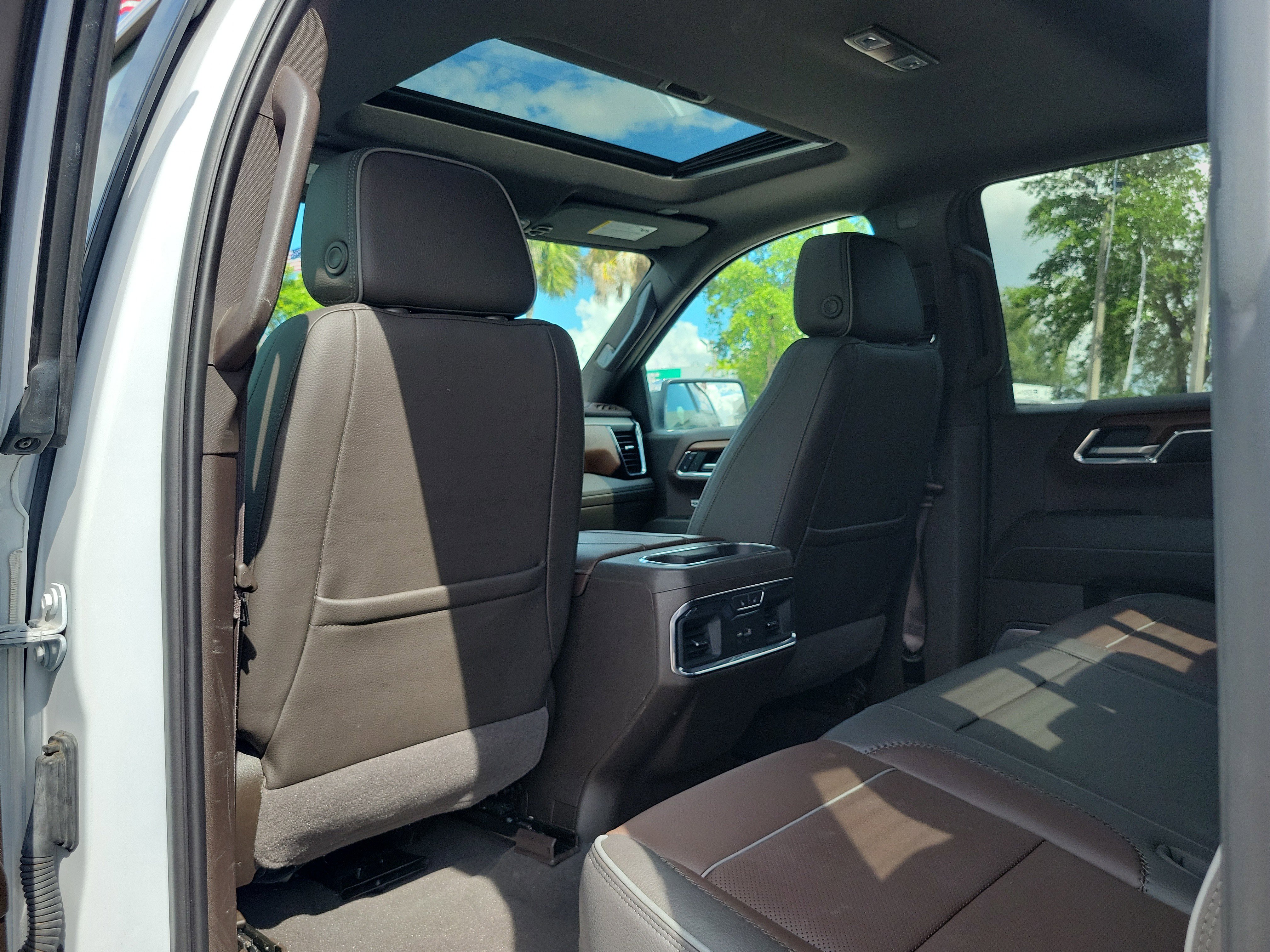 Used 2023 GMC Sierra 1500 Denali w/ Denali Reserve Package image 16