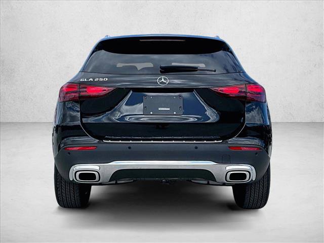 Used 2025 Mercedes-Benz GLA 250 image 4