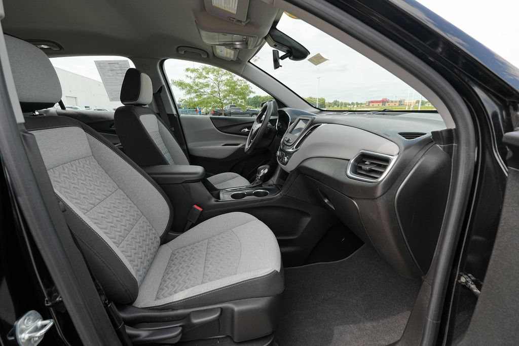 Used 2022 Chevrolet Equinox LS AWD/4WD image 22