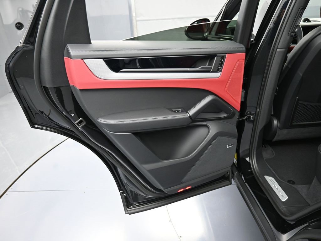 New 2026 Porsche Cayenne Coupe image 23