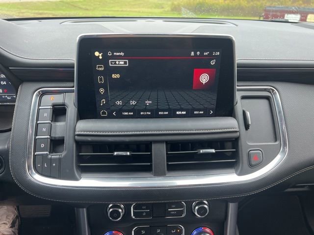 Used 2024 GMC Yukon SLT w/ SLT Luxury Package image 10