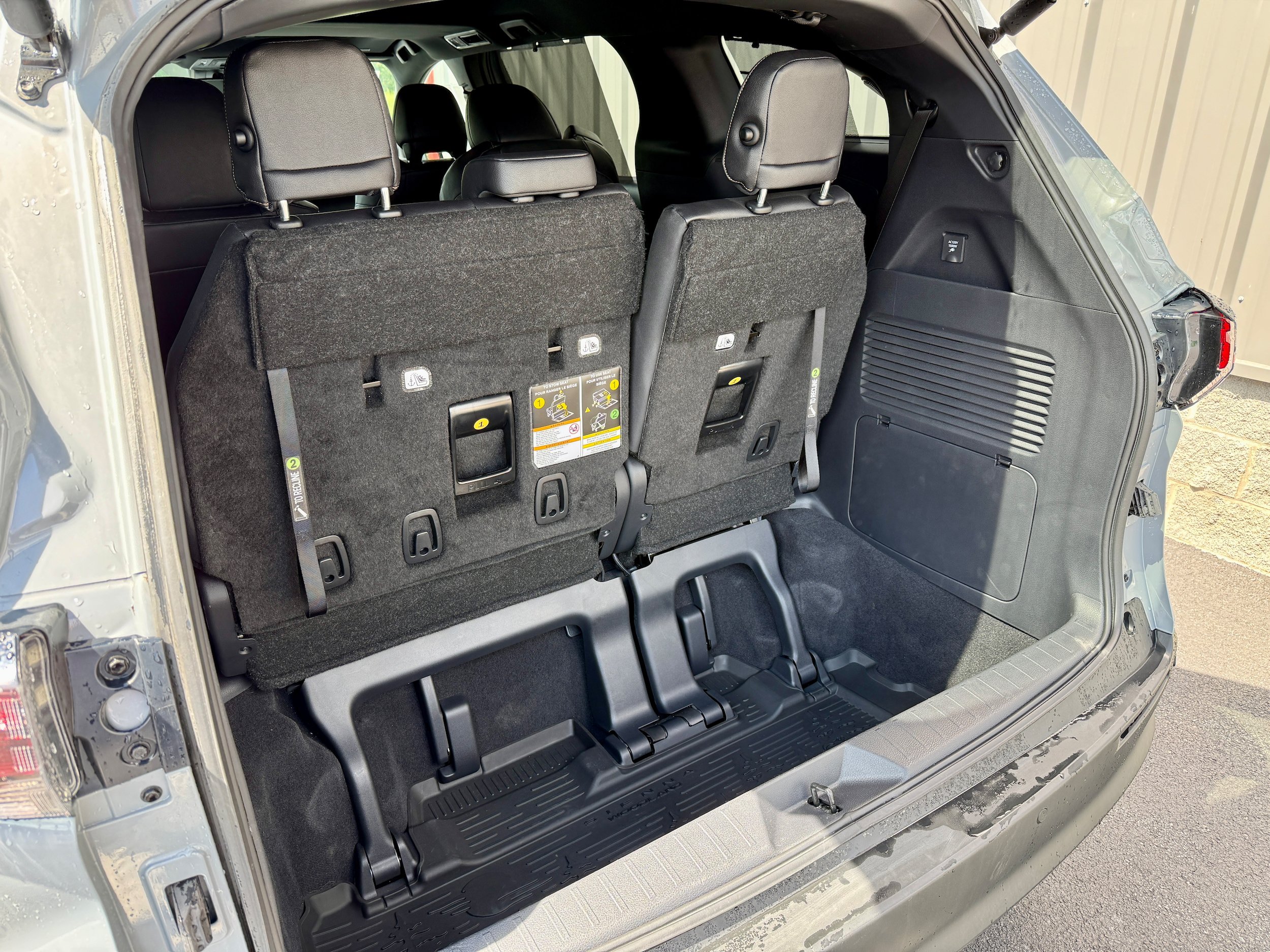 Certified 2026 Toyota Sienna XLE Woodland Edition AWD/4WD image 17
