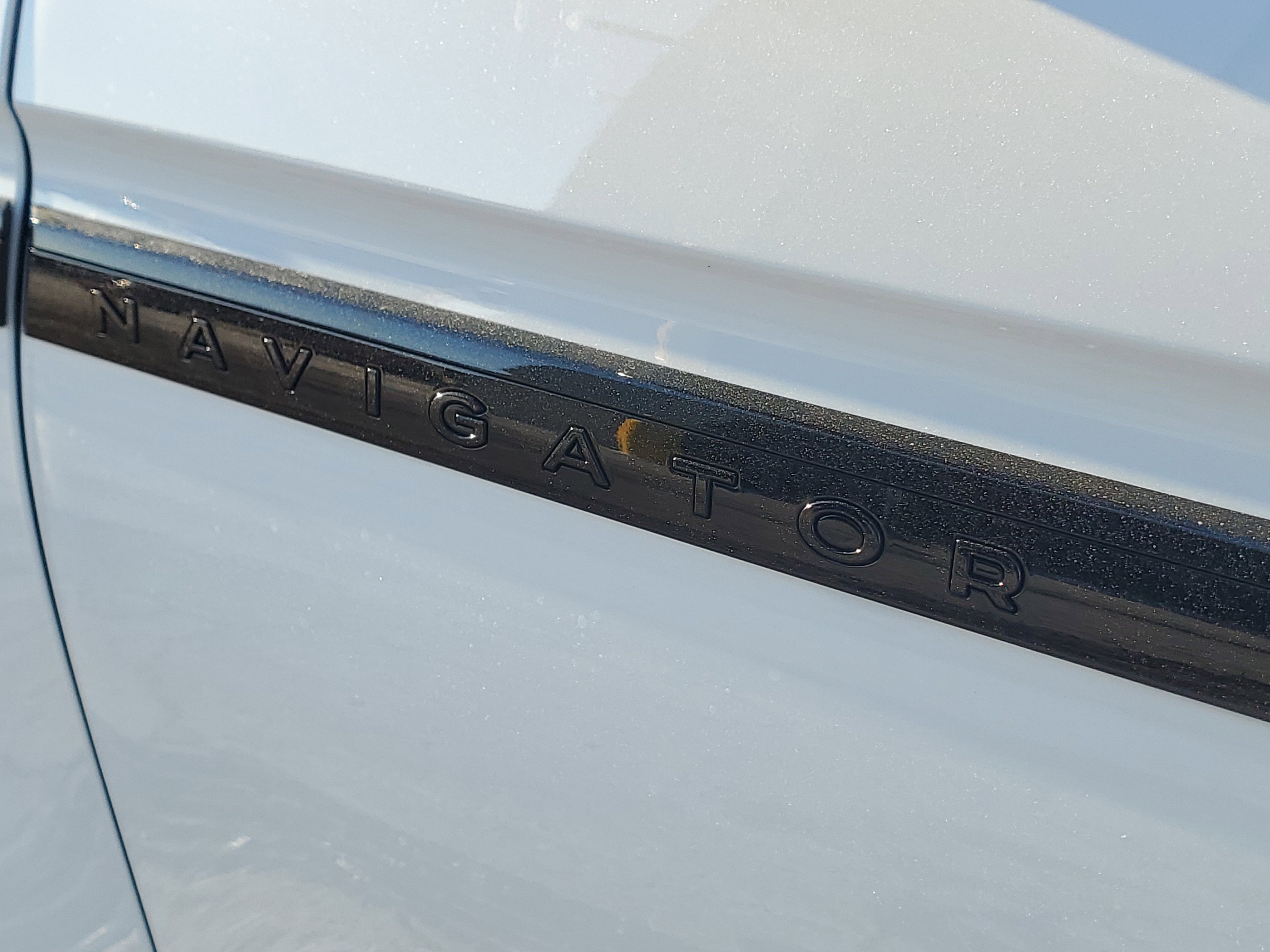 New 2025 Lincoln Navigator L Reserve w/ Jet Appearance Package image 7