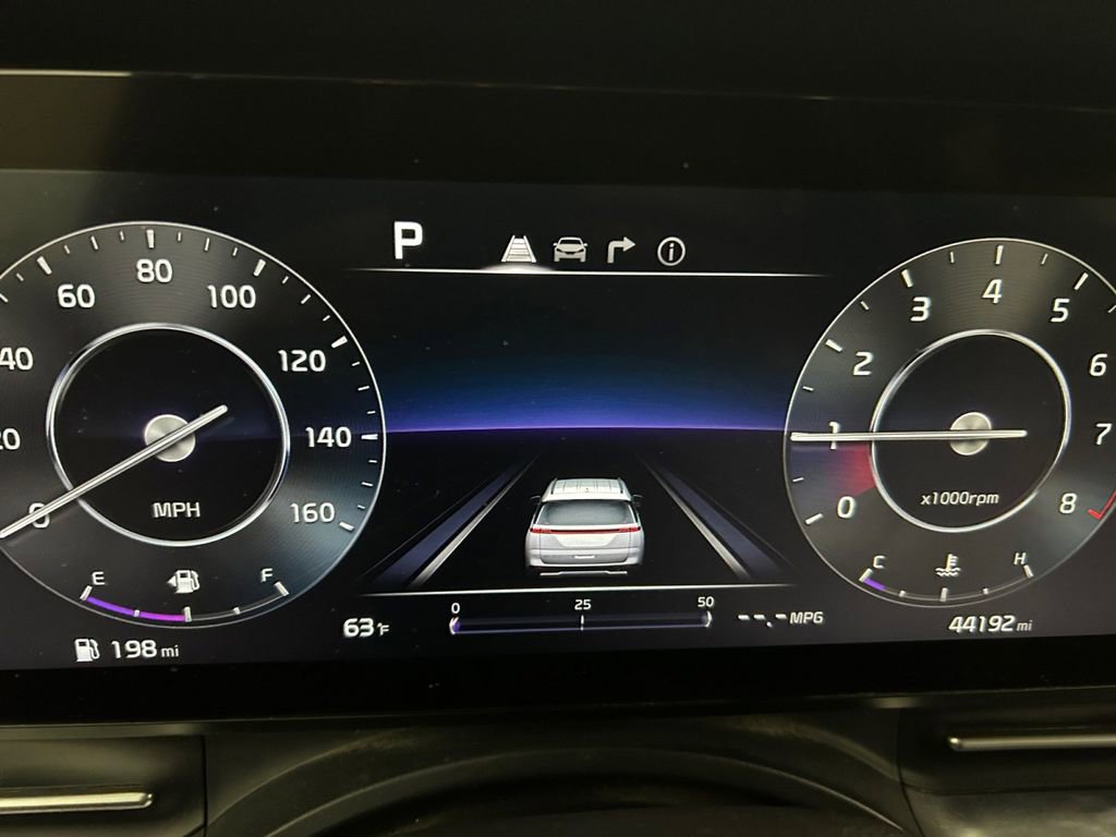 Used 2022 Kia Carnival SX Prestige image 10