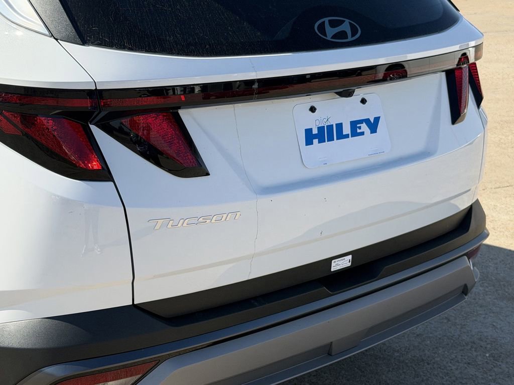 New 2026 Hyundai Tucson SE image 6