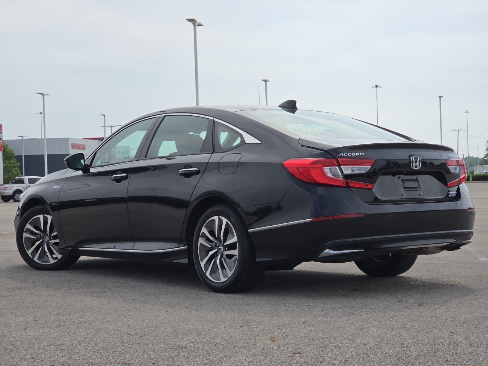 Used 2018 Honda Accord Touring image 16