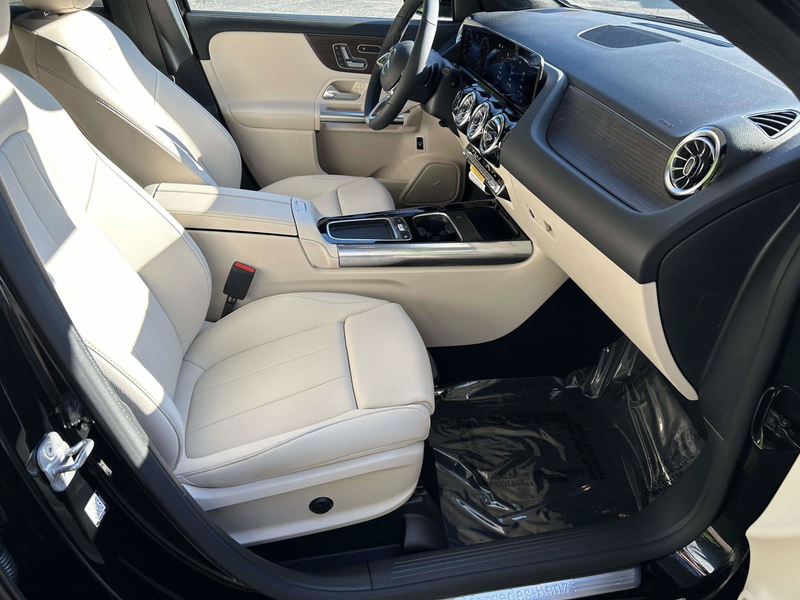 New 2026 Mercedes-Benz GLA 250 4MATIC image 42