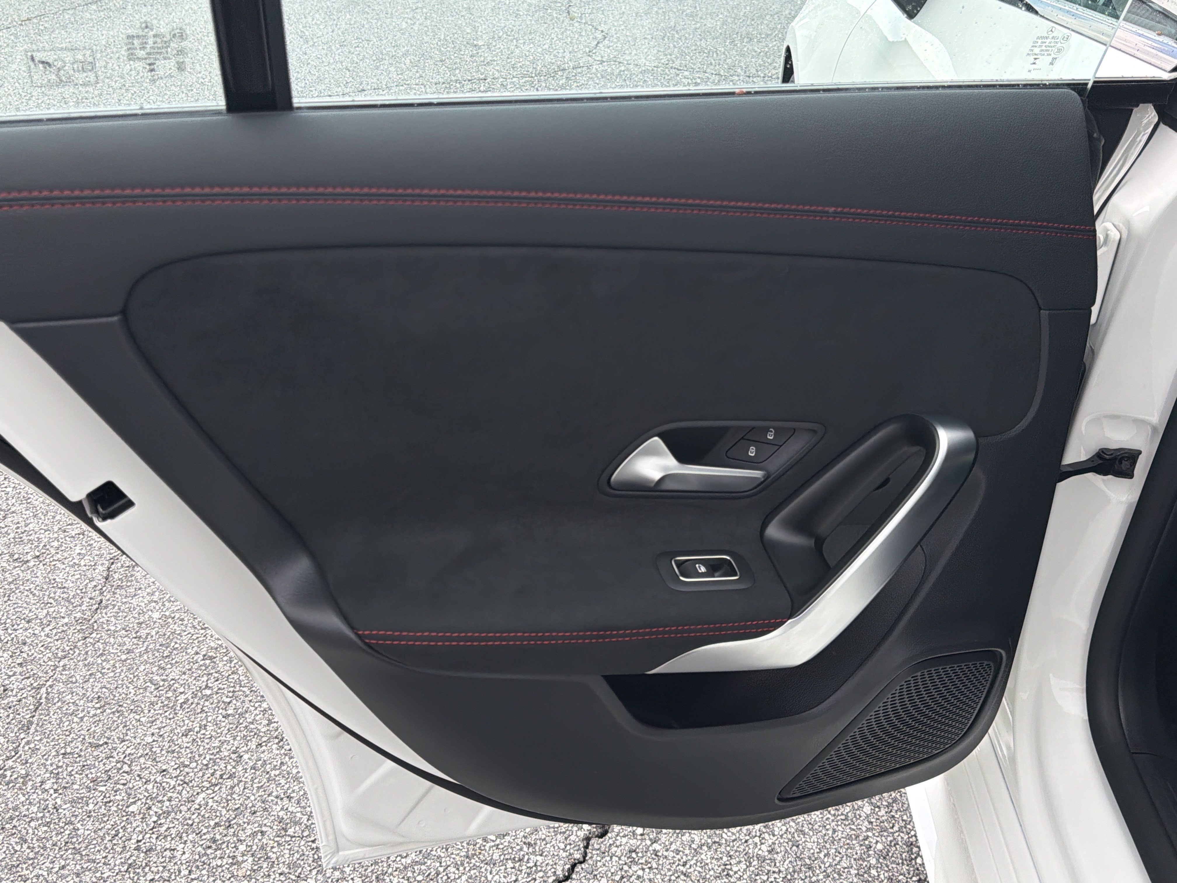 Used 2025 Mercedes-Benz CLA 250 4MATIC image 26