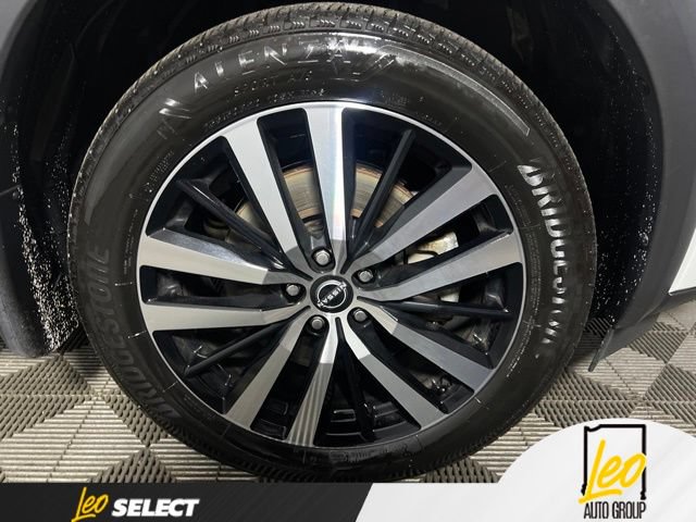 Used 2025 Nissan Pathfinder Platinum AWD/4WD image 28