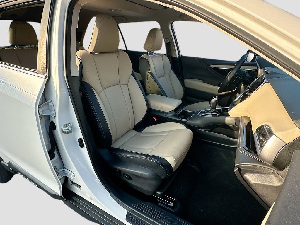 Used 2023 Subaru Outback Limited image 29