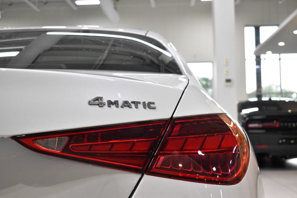 Used 2026 Mercedes-Benz C 300 4MATIC Sedan w/ Exclusive Trim Package image 13