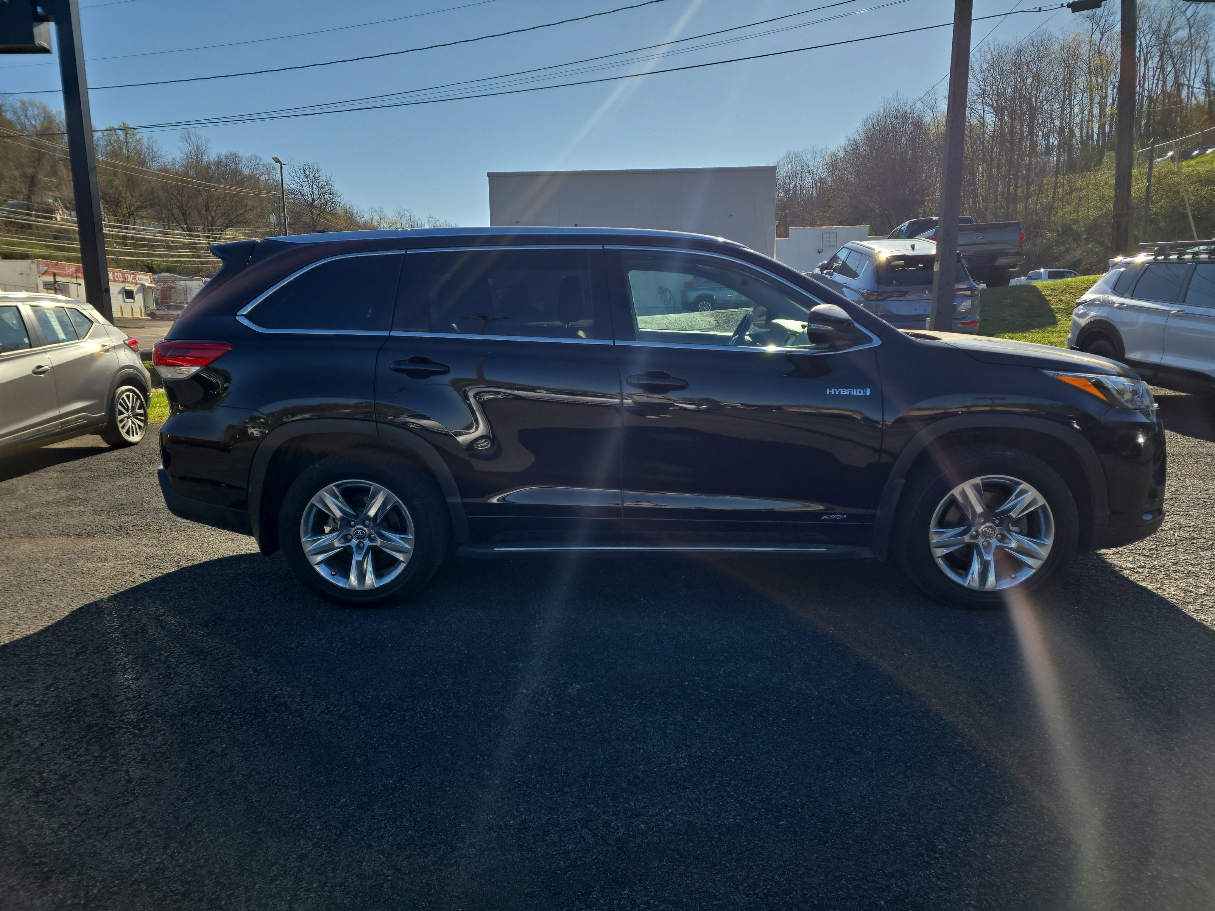 Used 2018 Toyota Highlander Limited image 3
