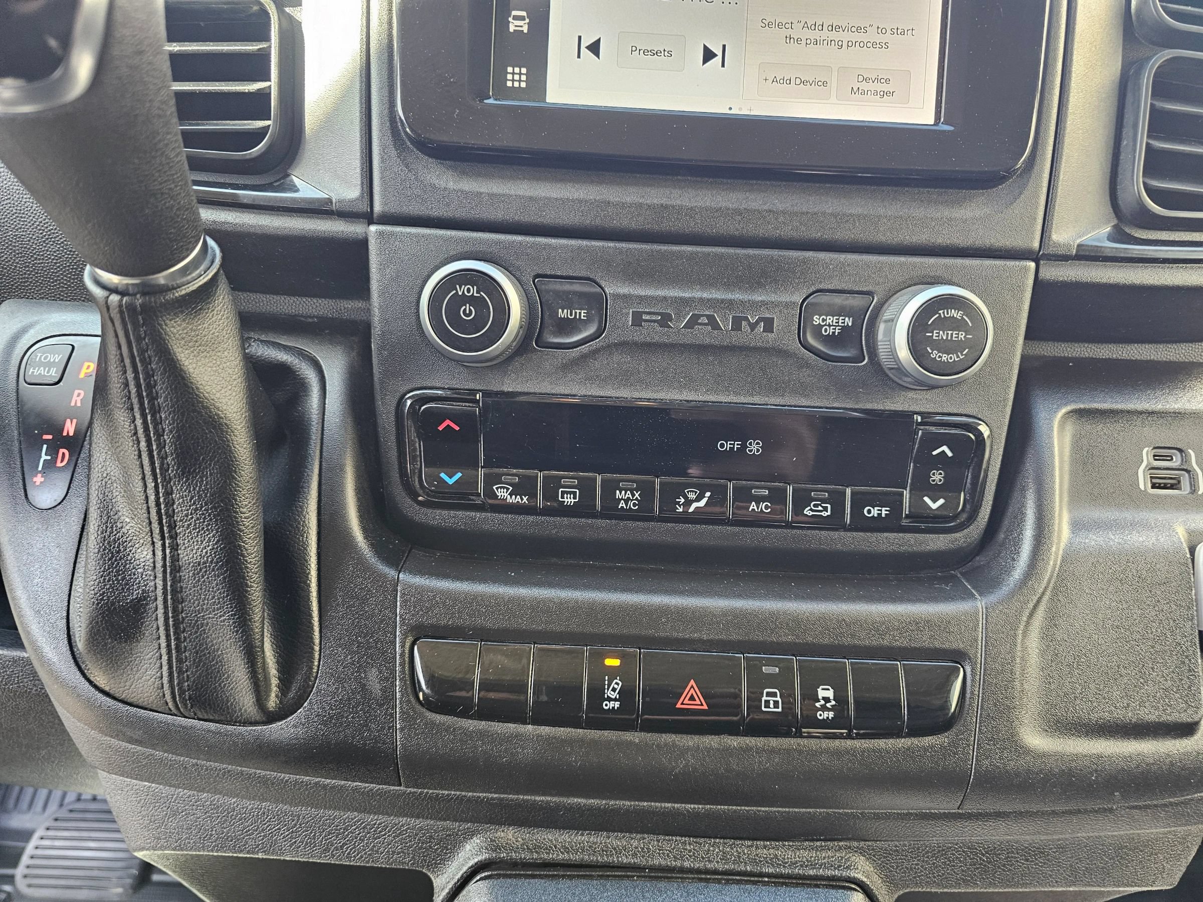 Used 2023 RAM ProMaster 3500 w/ Fleet Safety Group FWD image 13